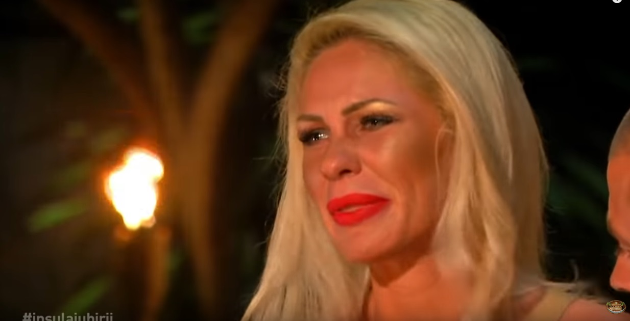 Hannelore Ulrich a izbucnit în lacrimi la ultimul Bonfire de la “Insula Iubirii”. Bogdan Ionescu: “Unde l-ai atins pe Andi?”