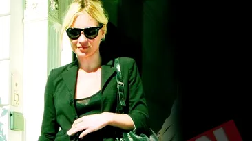 Ce picioare urate are Kate Moss!