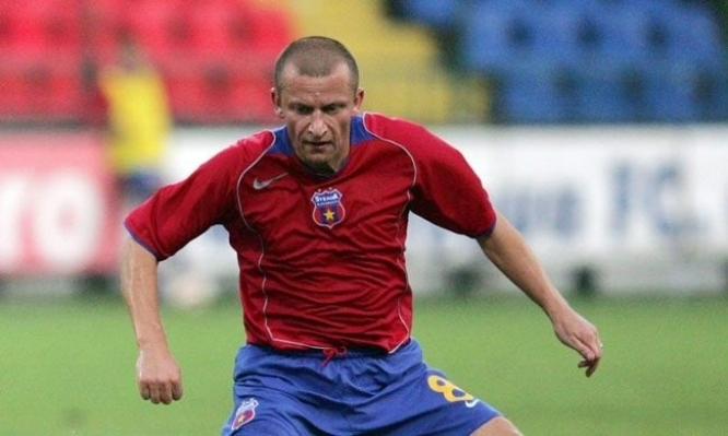 Dorinel Munteanu, în perioada în care evolua pentru Steaua
