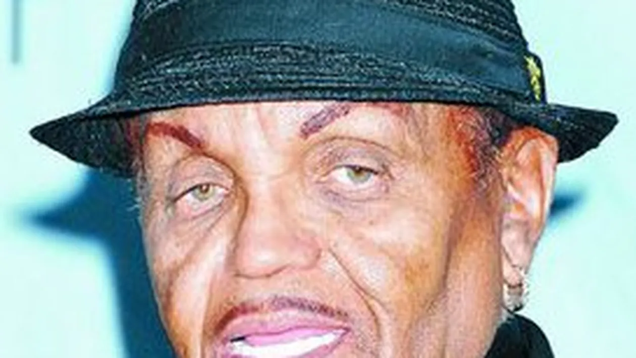 Tatal lui Michael Jackson vrea sa investeasca intr-un hotel si un parc de distractii din Vietnam