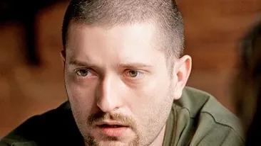 Cheloo vrea să rupă tot! S-a apucat de box thailandez şi nu se lasă până nu se transformă în “Luptător Universal”