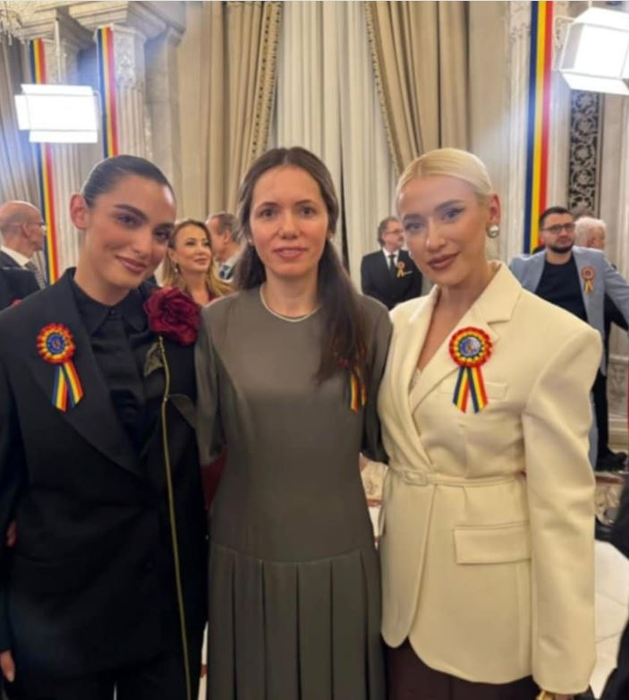 Alexia Eram si Sânziana Sooper, alături de Prima Doamnă