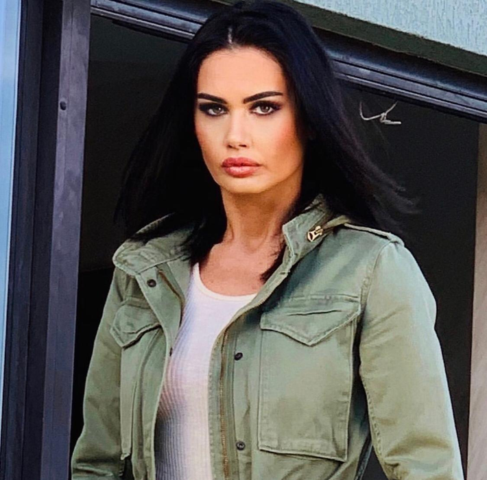 Oana Zăvoranu a fost obligată de instanță să plătească o sumă colosală