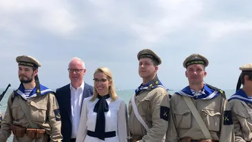 Ramona Ioana Bruynseels îi face concurență lui Carmen Iohannis. Ce ținută a purtat contracandidata lui Klaus Johannis de ziua Marinei