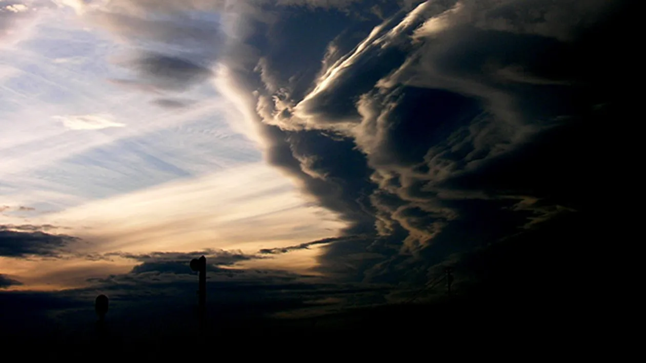 Vremea se schimbă drastic! Anunţul făcut de meteorologi cu câteva minute în urmă! Ce urmează după caniculă