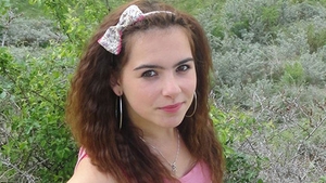 ”S-a trezit din comă după doi ani!” Mama româncei mutilate în Germania de un proxenet anunţă în exclusivitate pentru CANCAN.ro