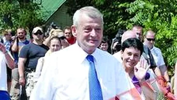 Sorin Oprescu Si PD-L conduc In sondaje