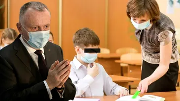 Profesorii care refuză vaccinarea anti-COVID-19 vor fi dați afară? Anunțul ministrului Educației