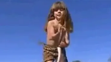 VIDEO Mowgli din realitate! Povestea unei fetiţe care a trăit 10 ani în sălbăticie: Nu avea nicio frică