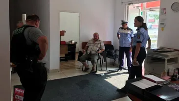Intervenție în forță în redacția unui ziar din Iași. Un bărbat stropit cu diluant a amenințat că-și dă foc și a tras cu un dispozitiv cu electroșocuri