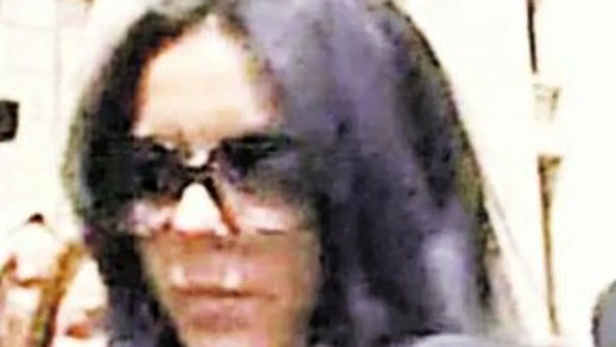 Sotia lui Marta, acuzata de proxenetism