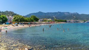 Vacanță de coșmar în Thassos! Ce a găsit un român în vila închiriată direct de la proprietar: „Am stat nouă nopți cu copiii”