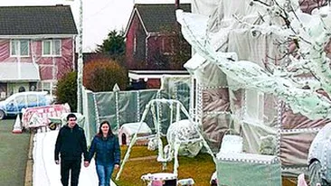 Au impachetat strada in plastic