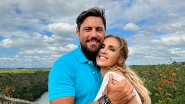 Întâlnirea cu Daniel Pavel nu a fost întâmplătoare. Soția prezentatorului de la ProTV a dat din casă! “Am fost la Dalai Lama, în India”