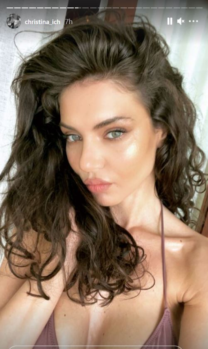 Christina Ich și Alex Pițurcă s-au filmat în momente de tandrețe în Seychelles. Gluma acidă făcută de moldoveancă la adresa logodnicului ei | FOTO