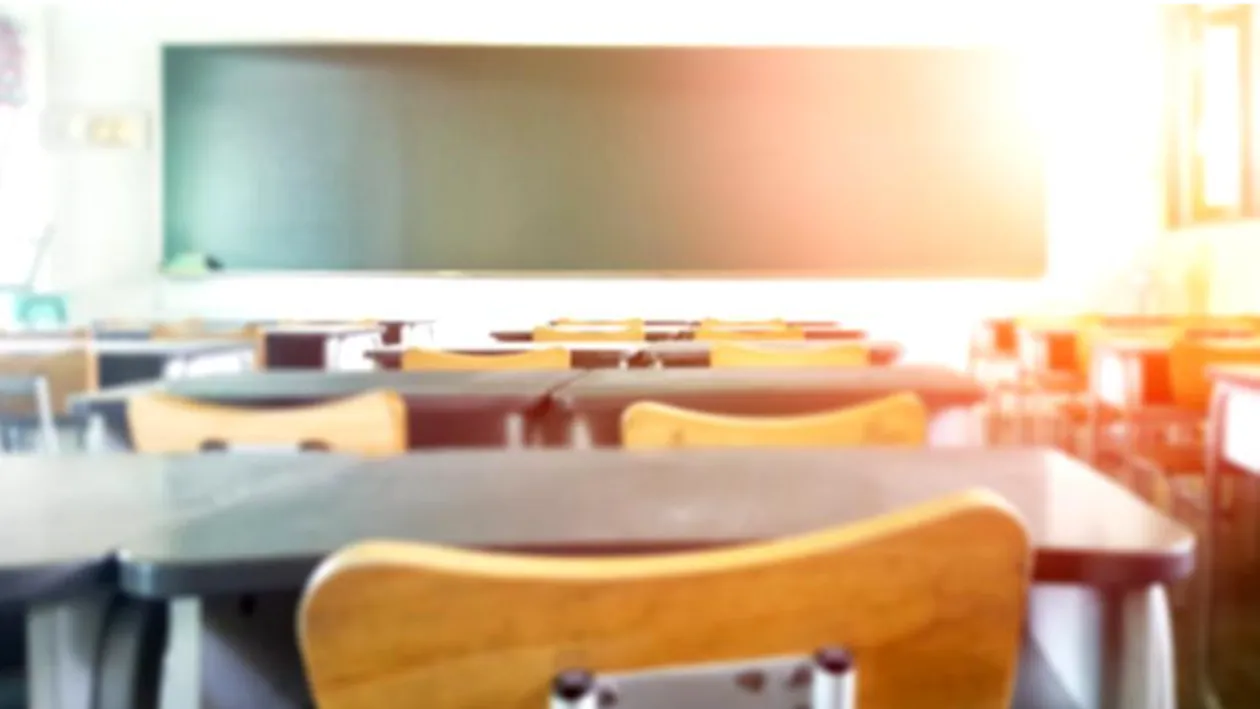 PSD: ”Opriţi-vă cu aceste decizii aberante care distrug sistemul de învăţământ. Testaţi pentru şcoli deschise în permanenţă”