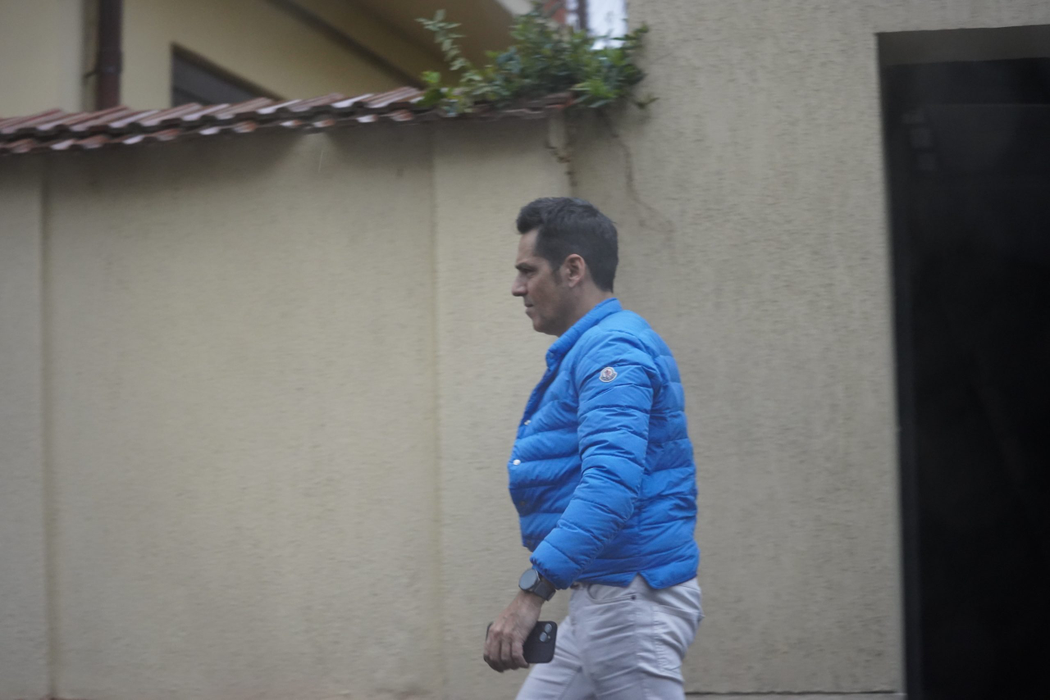 Ștefan Bănică Junior a ajuns acasă (Foto: CANCAN.RO)