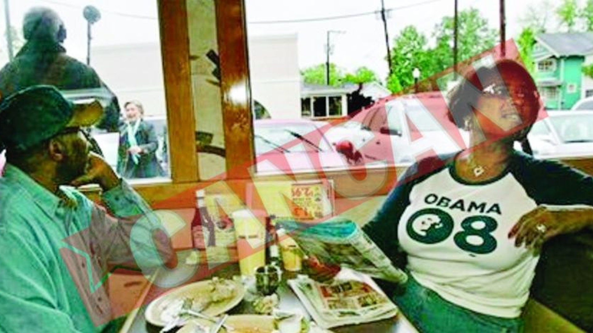 Hillary ii fura sustinatorii lui Obama la restaurant