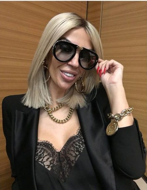 Raluca Bădulescu apare în public numai cu perucă, dar să vezi cum arată fără