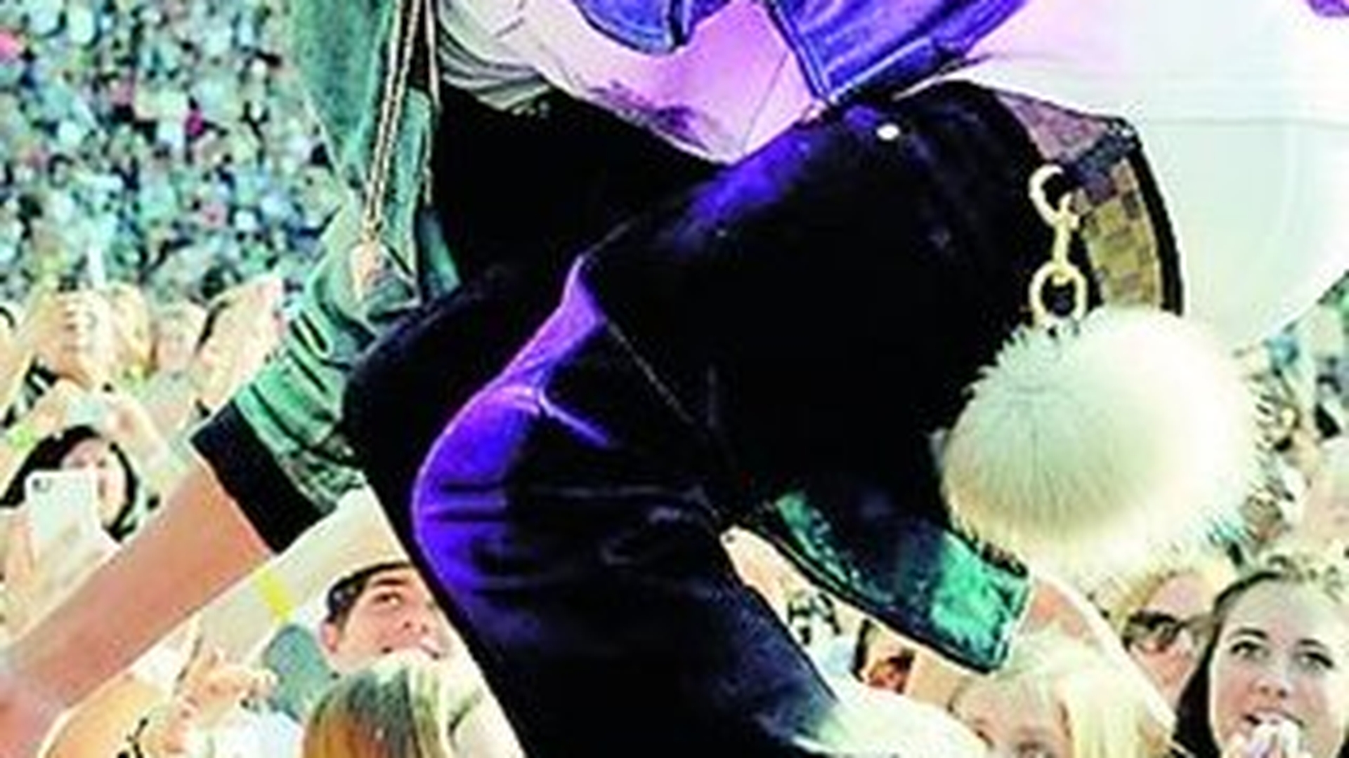 Justin Bieber lanseaza o noua moda