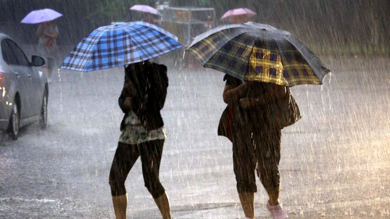 Alertă de ploi și vijelii în România. ANM a anunțat care sunt județele ce vor avea de suferit în următoarea perioadă