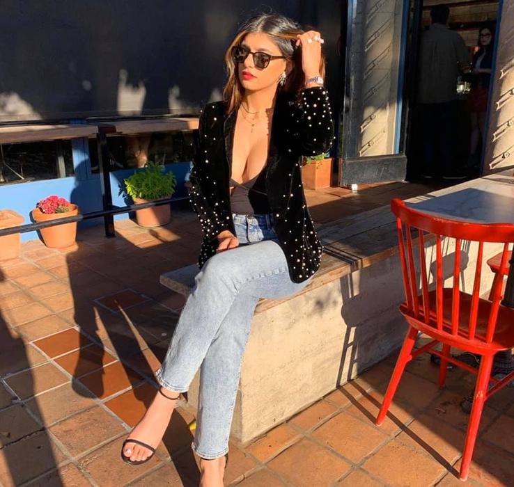 Mia Khalifa lovește din nou! Filmulețul incendiar care a isterizat internetul GALERIE FOTO + VIDEO