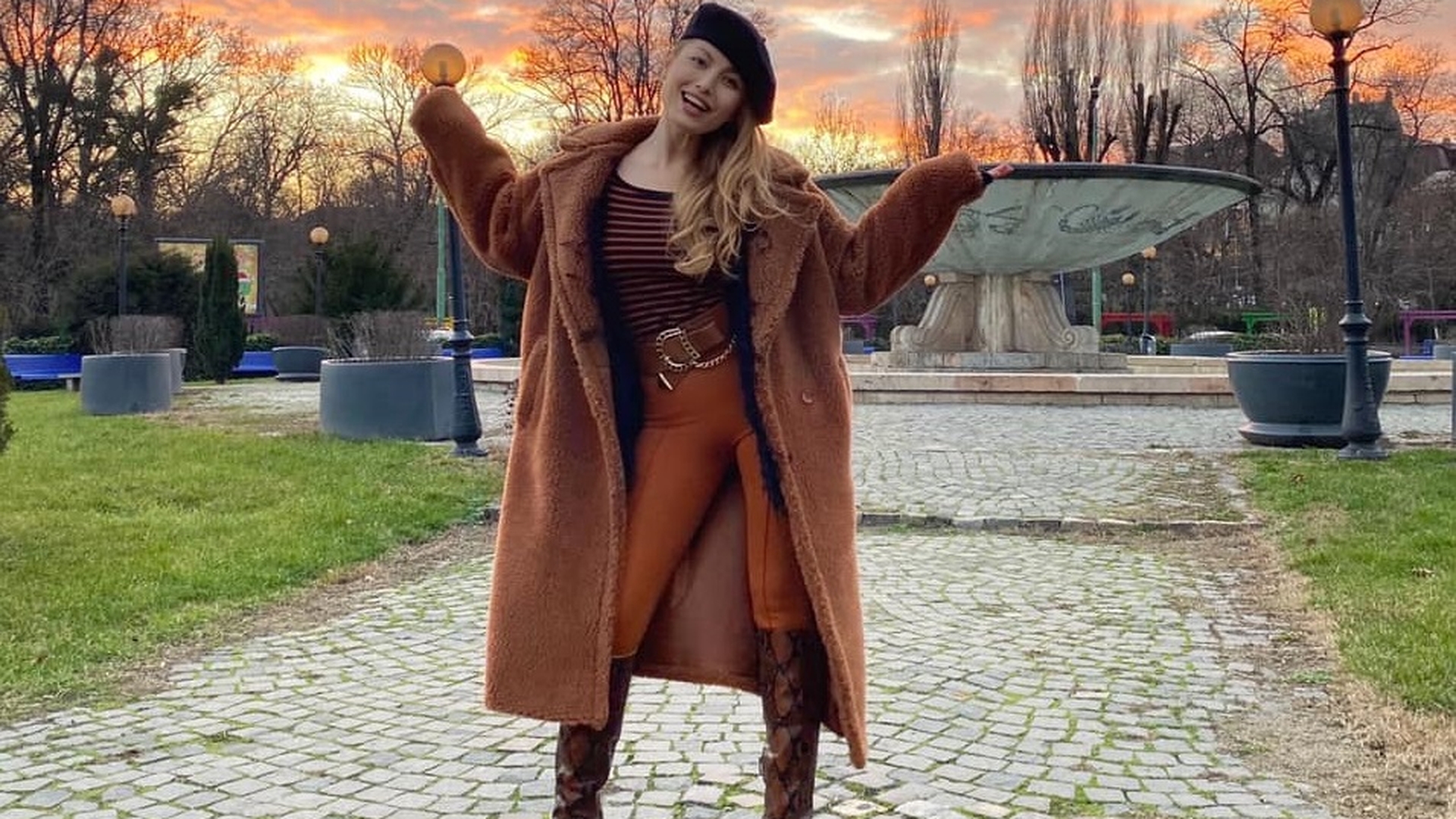 Deși nu este actriță, Elena Gheorghe și-a făcut teatru cu numele ei la Clinceni