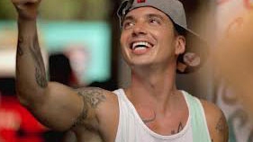 Simona Trasca, Raluca Dumitru si Anelise Tania ii fac show la piscina lui J Balvin, columbianul care canta celebra "Tranquila"!