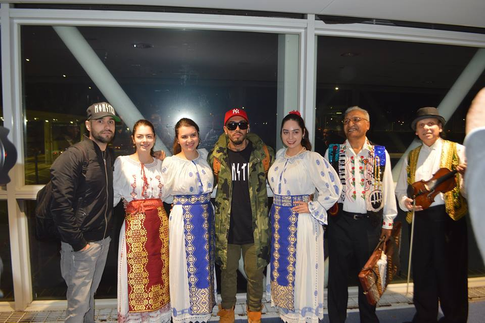 ALEX VELEA a ajuns în America şi a avut parte de o surpriză! Iată cum a fost întâmpinat artistul