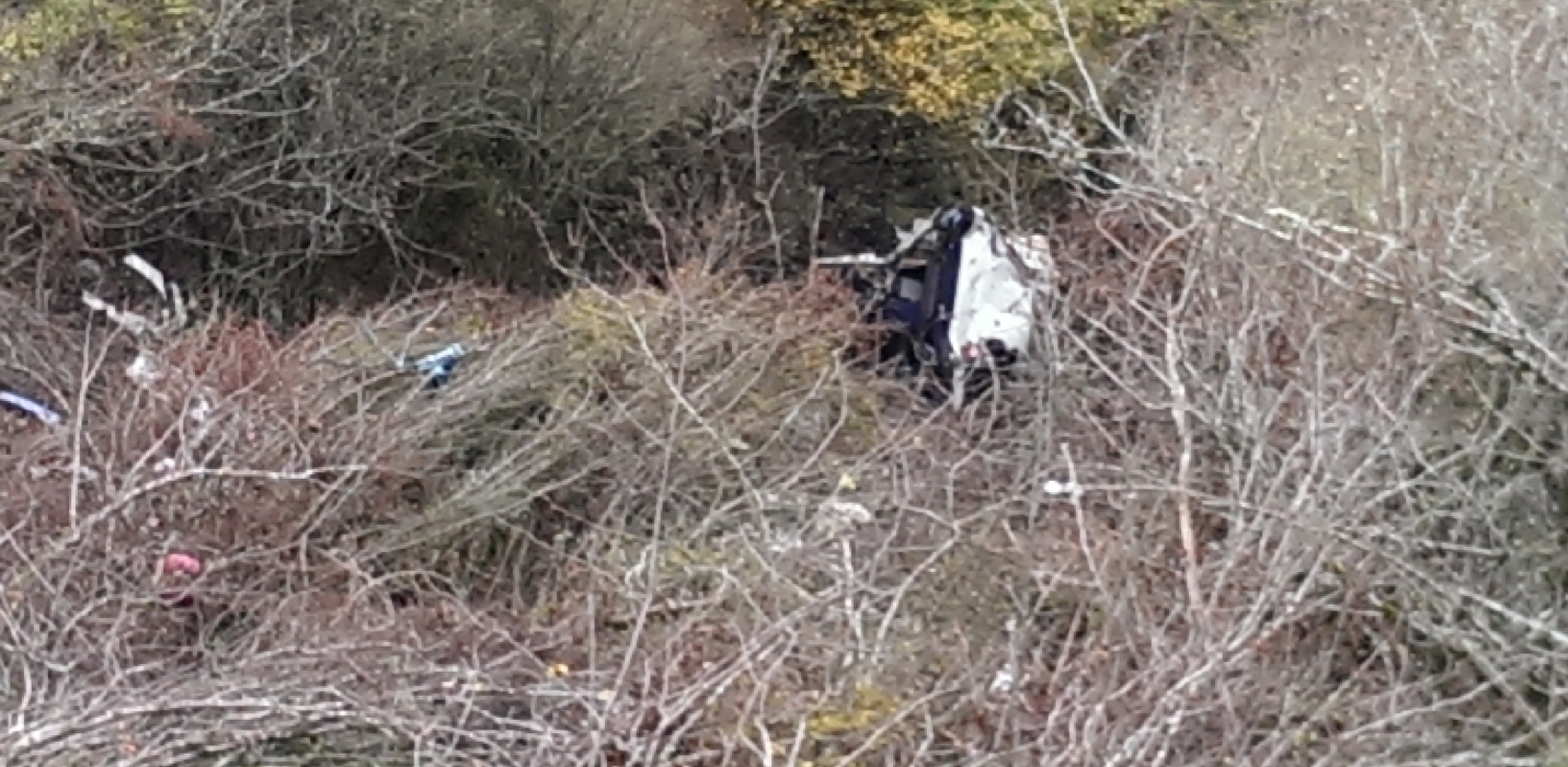 Fragmente din autocar, la locul tragediei