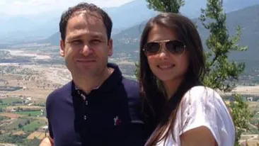 Robert Negoita este in culmea fericirii de cand sotia lui a nascut un baietel. Nasii Gabi si Florin Pandele l-au vizitat deja