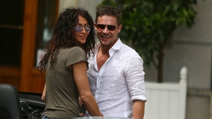 Ea se distrează la Saint Tropez, în timp ce el a rămas acasă şi... Ce face Felix Baumgartner cât timp Mihaela Rădulescu e în vacanţă