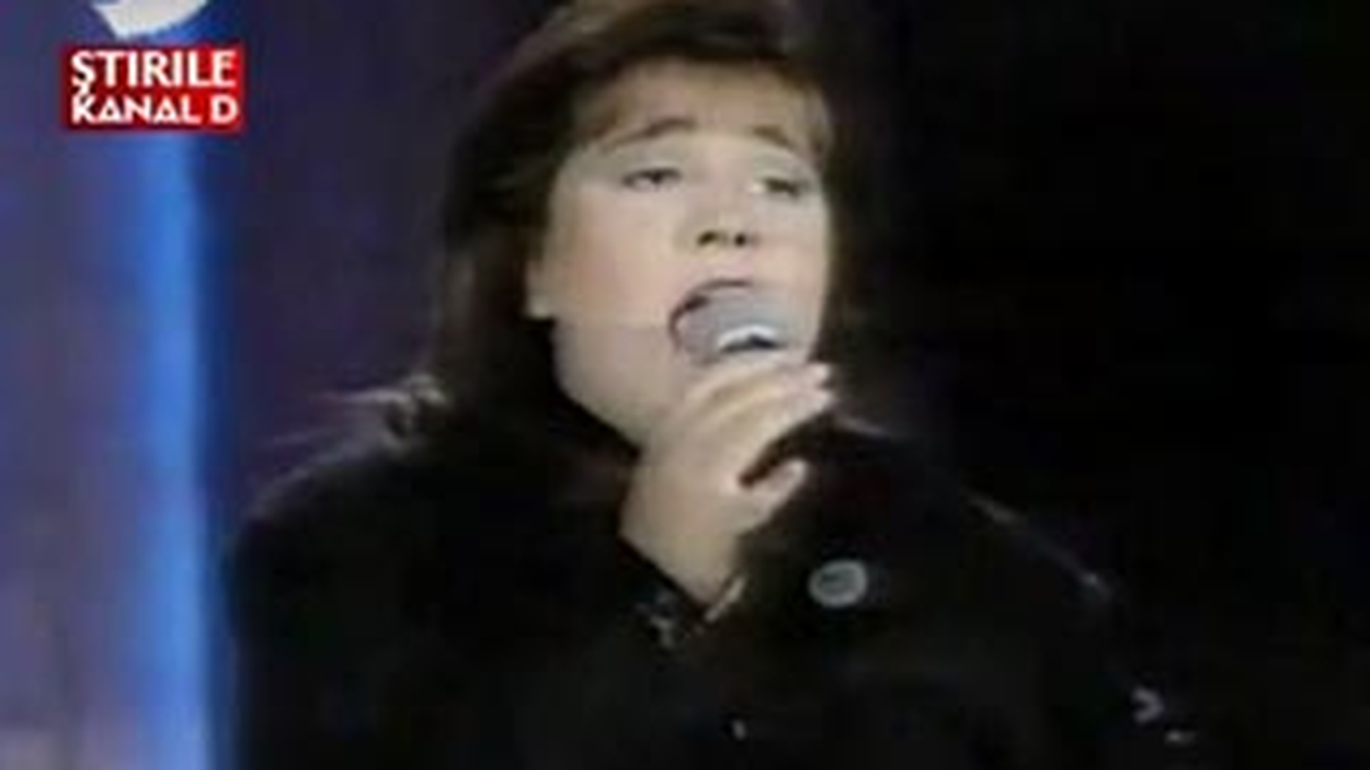 VIDEO Eurovision 2012, plin de surprize pentru romani! Dupa incidentul cu casca Elenei, concurentul Estoniei a cantat o piesa plagiata dupa Monica Anghel!