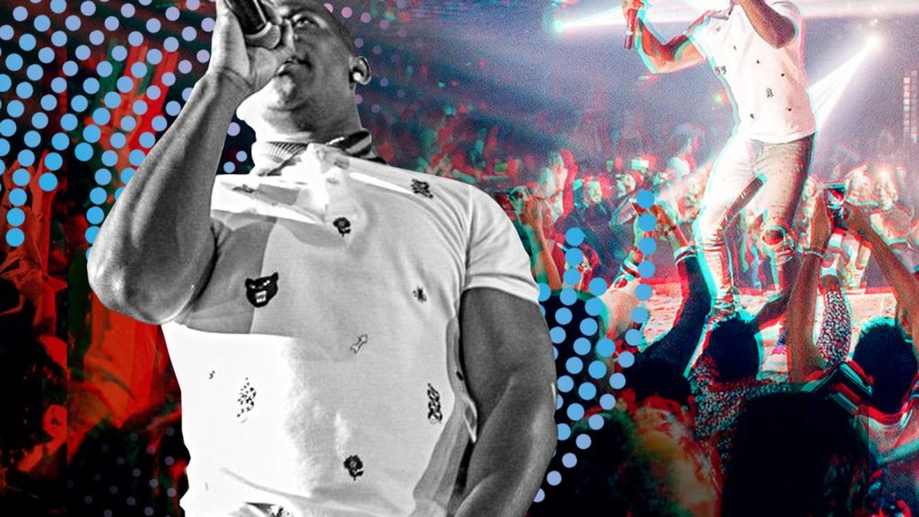 Rapperul din spatele megahitului ”CoCo” aterizează în România! A cerut ”o tonă” de Armand de Brignac și…