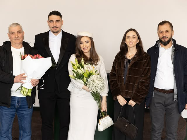Nuntă secretă în showbiz-ul românesc! Prezentatoarea TV s-a căsătorit cu un celebru fotbalist, chiar de Valentine’s Day