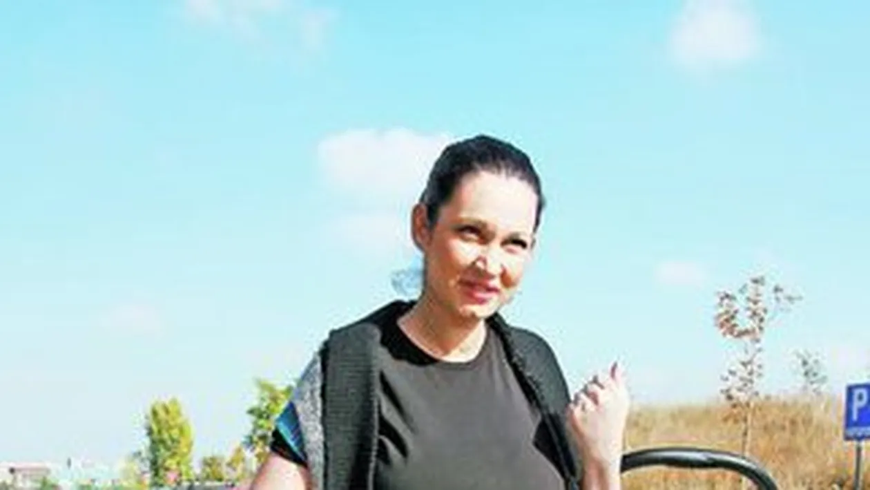 Ocupata cu tripletii, Luciu are o zi de rasfat pe saptamana! Iese din casa doar vinerea