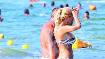 Maharu si Simona Sensual, preludiu pe o plaja din Mamaia! Perversi in valuri
