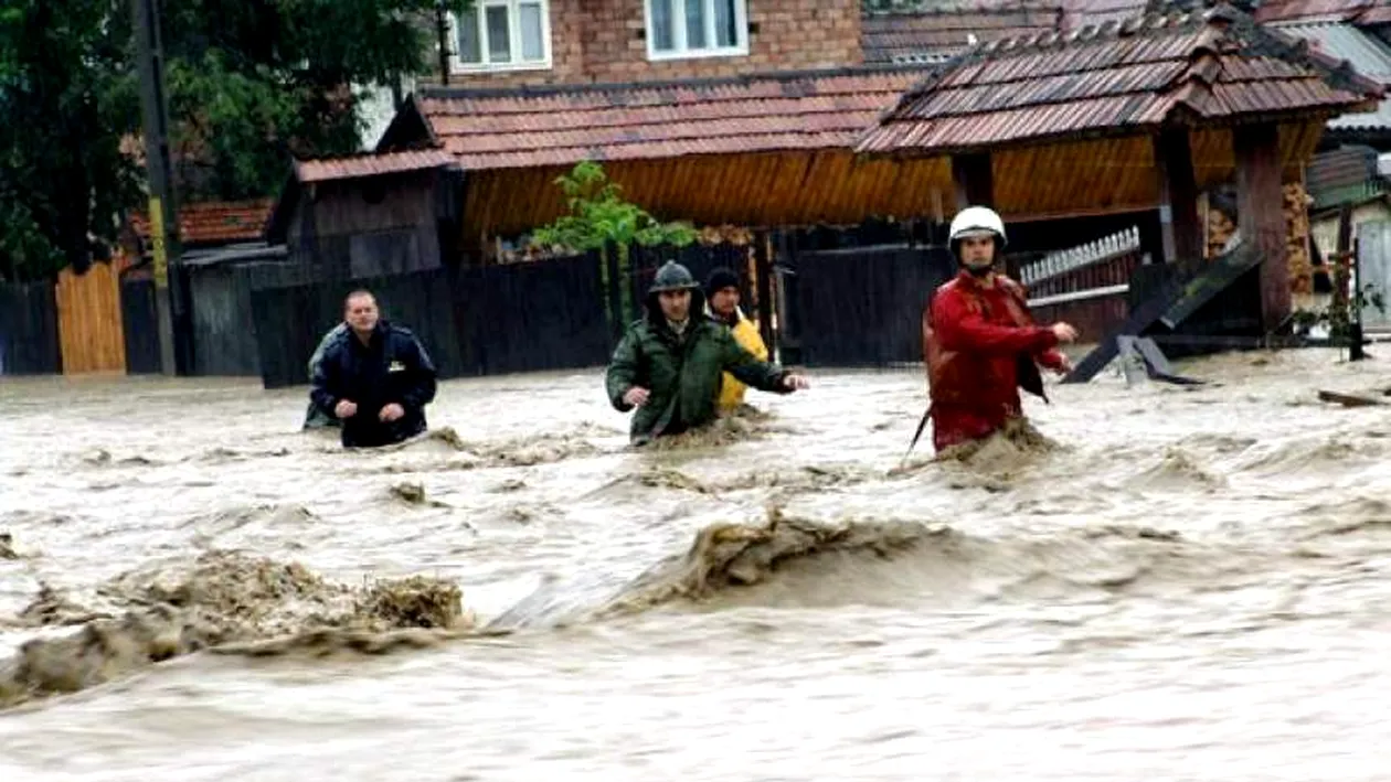 Fenomene meteo cu grad ridicat de pericol! ANM sfătuiește românii să se adăpostească