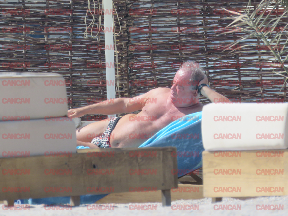Vasile Blaga nu avea cum să scape neobservat (Sursă foto: CANCAN.RO)