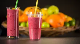 Băutura care te poate ajuta să îmbătrânești sănătos. Rețeta simplă recomandată de un nutriționist