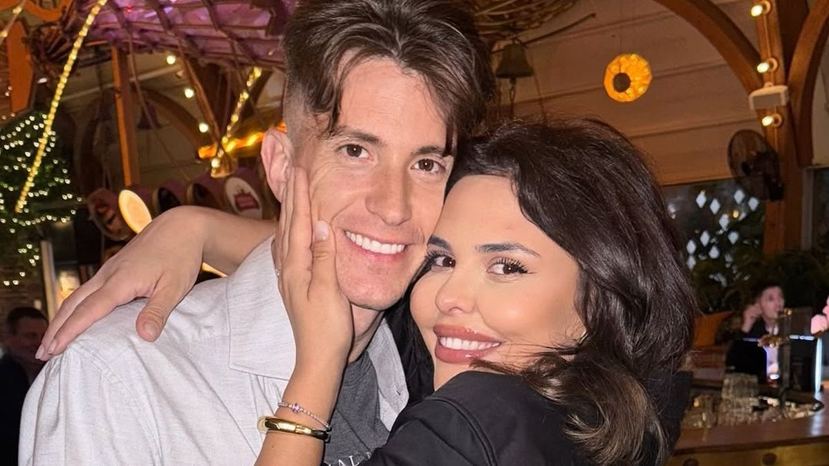 Replica subliminală transmisă de mama lui Rareș Cojoc, după ce a “evacuat-o” pe Andreea Popescu