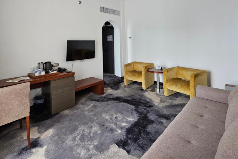 Cât costă o noapte de cazare, de sărbători, în hotelul lui Gică Hagi din Mamaia? Condiții de 5 stele și prețuri pe măsură/ sursă foto: Booking