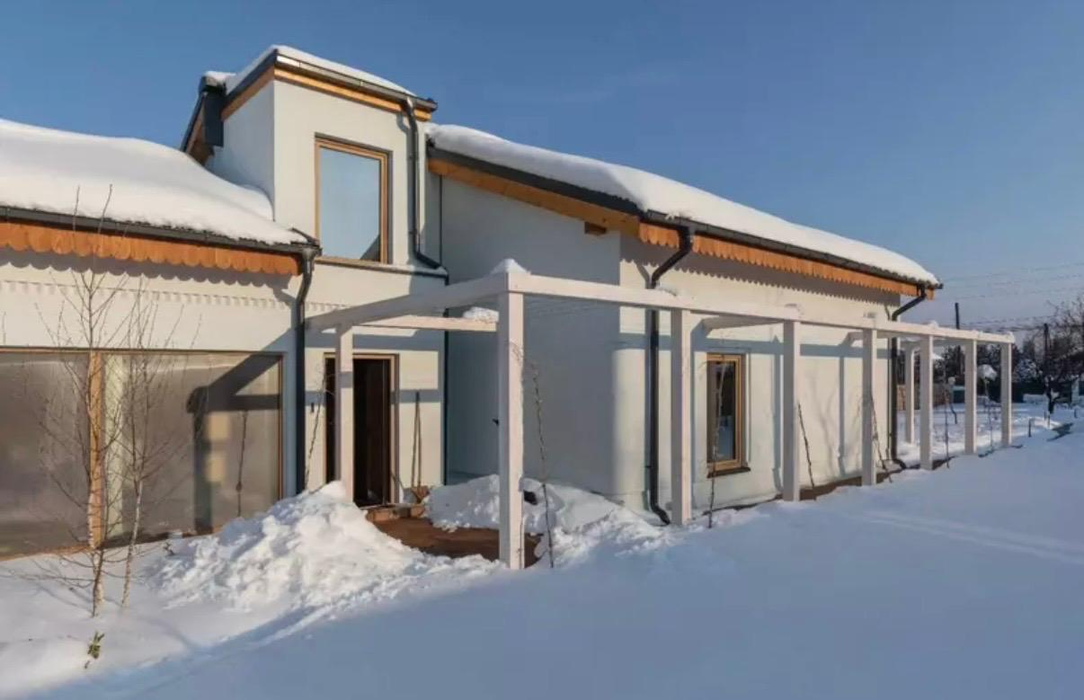 Cum arată casa lui George Buhnici din Corbeanca. Locuința smart a costat o avere
