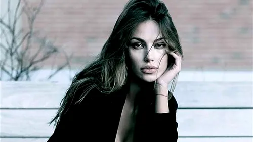 Milionarului bucureştean care ar fi dat orice pentru MĂDĂLINA GHENEA i s-a îndeplinit visul! După ce a spus că şi-ar da un rinichi pentru ea, acum...