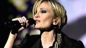 Patricia Kaas va fi insotita la Bucuresti de doi bodyguarzi si va avea la dispozitie doua limuzine
