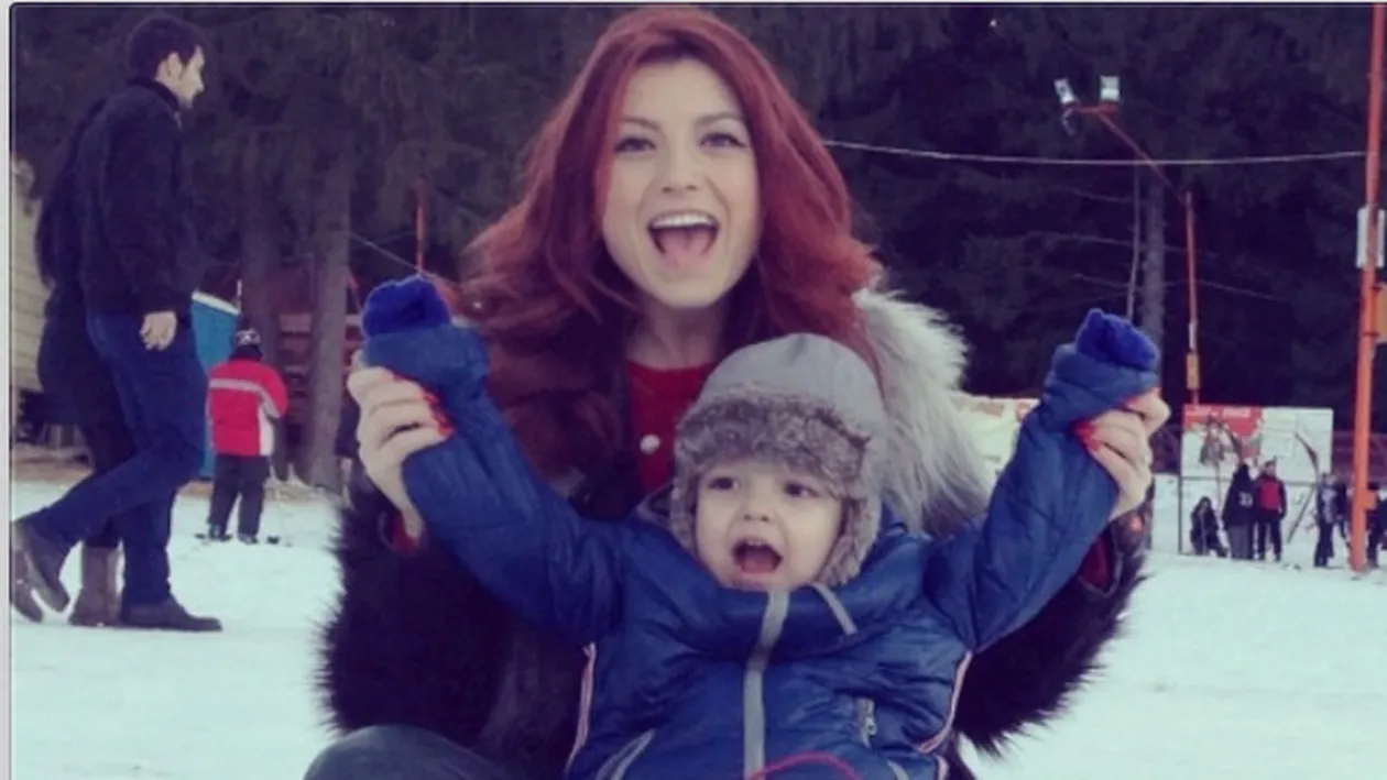 Elena Gheorghe, vacanta de vis la munte! Vedeta s-a distrat pe cinste cu fiul ei, Nicholas