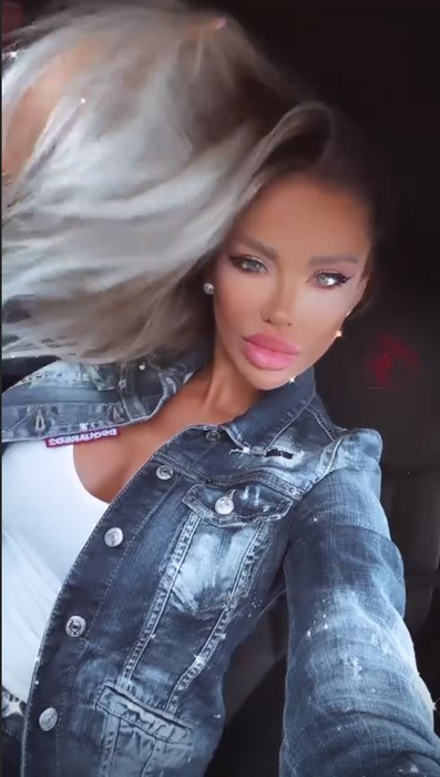 Bianca Drăgușanu, însoțită de iubitul bătăuș la grădinița fiicei sale. Cum o alintă Alex Bodi pe Sofia Slav | FOTO