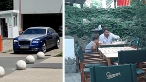 Andrei Duban, la volanul unui Rolls Royce de peste 100.000 de euro. Cum a fost surprins actorul alături de fiul lui pe litoral. VIDEO