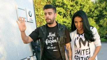 Ştiu să fie prietenoşi! Vedetele care ne fac cu mâna!