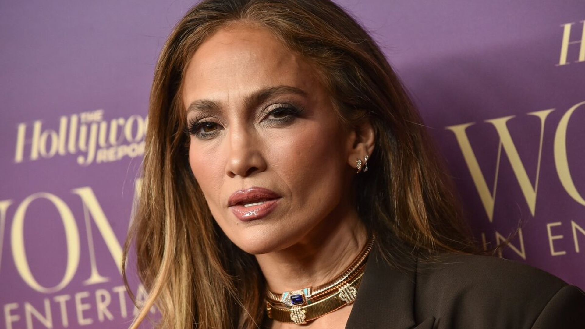 Jennifer Lopez le răspunde tranșant celor care o critică: „Dacă ai avea fundul meu, ai umbla dezbrăcată!”